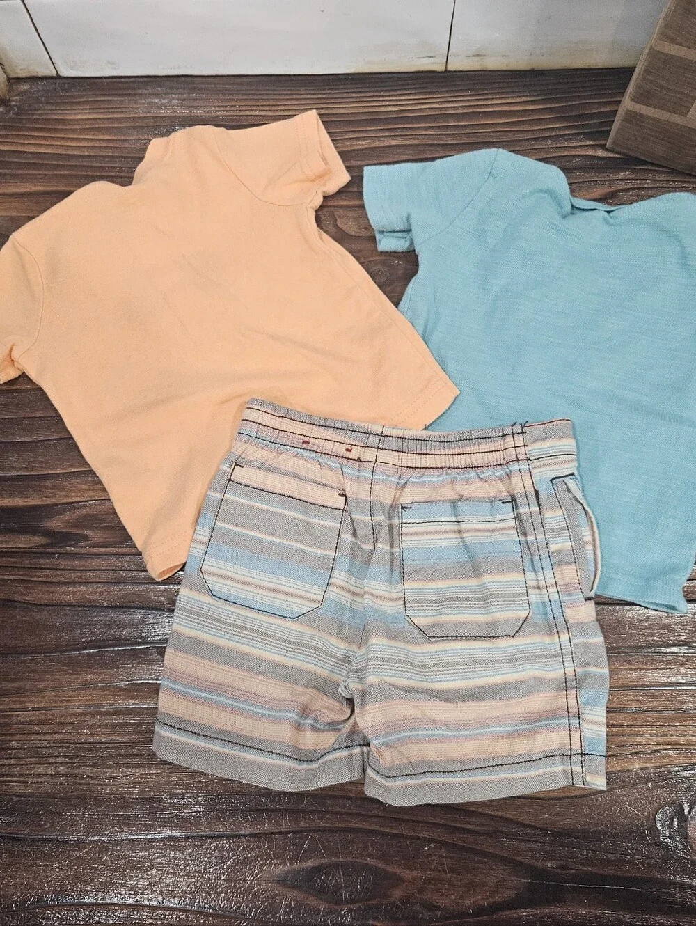 Toddler 12 Mo Stripe Shorts With Solid Short Sleeve Shirts Bundle